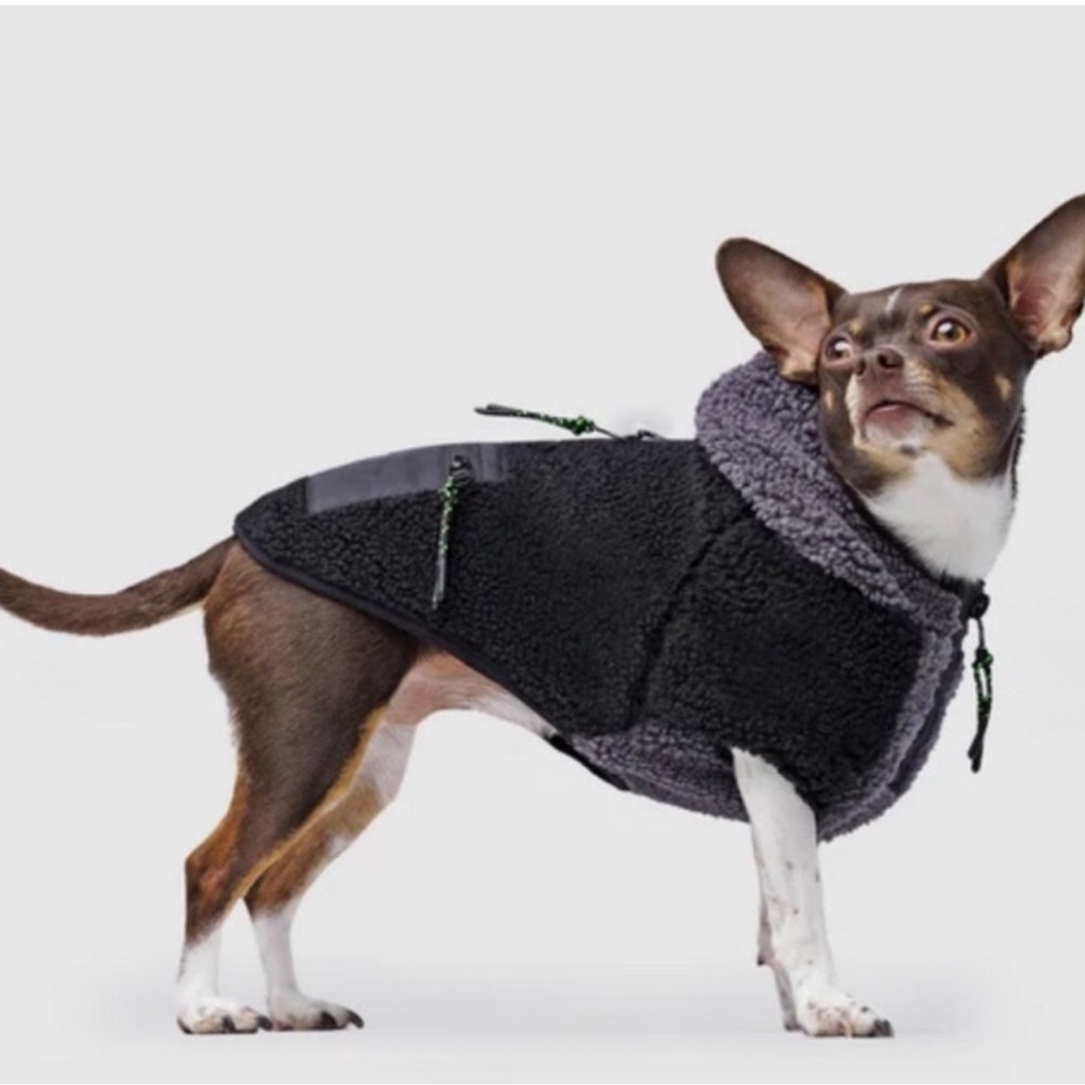 NWT Canada Pooch Cool Factor Dog Hoodie Black Grey Size 14 *Benefits Animals*